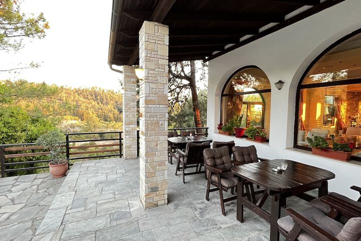 Terrace/Patio 16 of 31