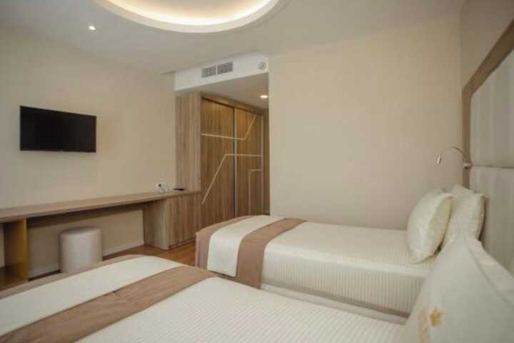 Room 11 of 70