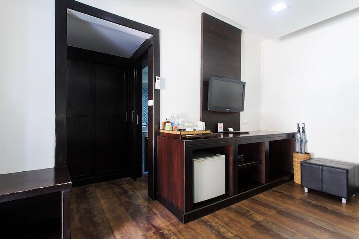 Room 27 of 112