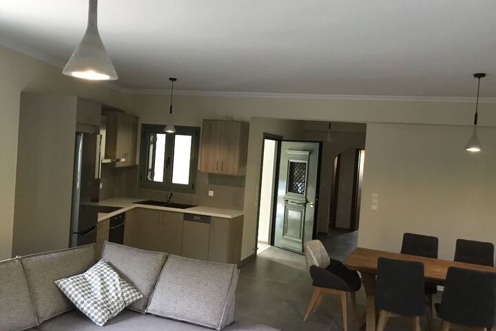 Room 10 of 34