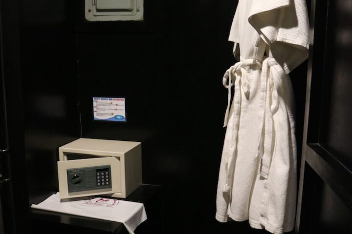 Room 19 of 60