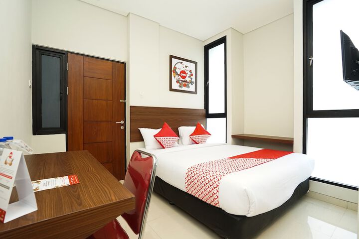 Room 9 of 29