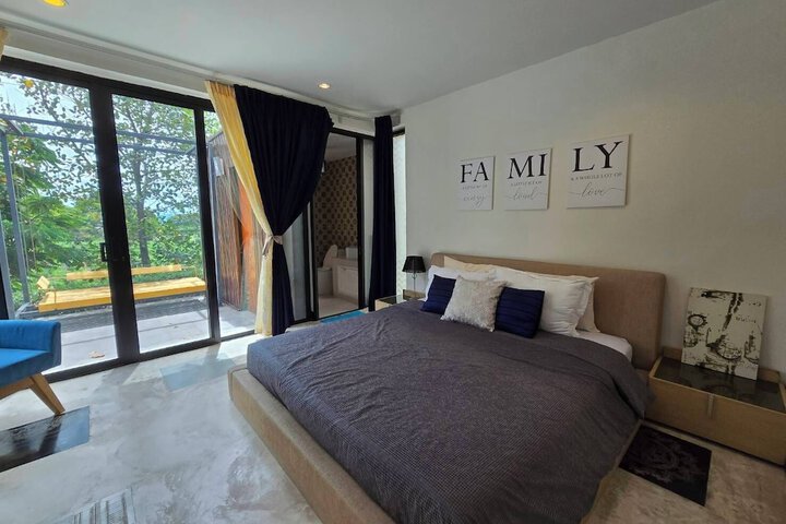 Room 41 of 116