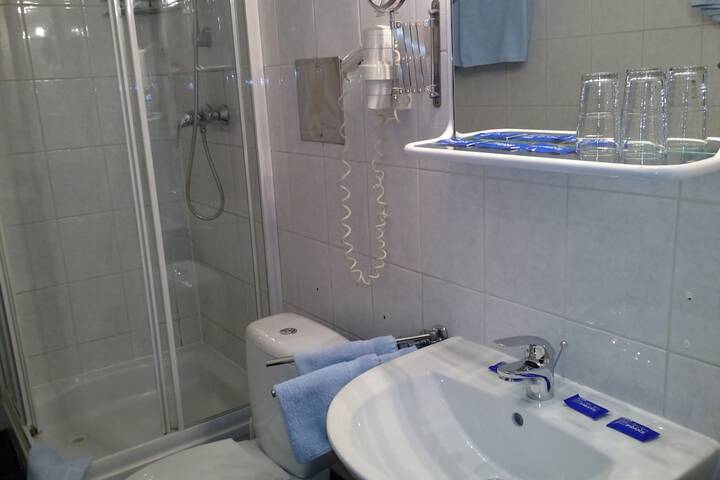 Clean Restrooms