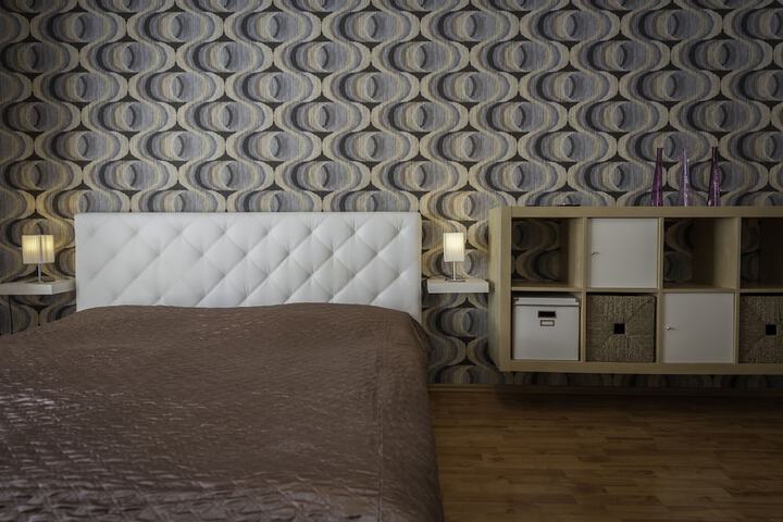 Room 10 of 140