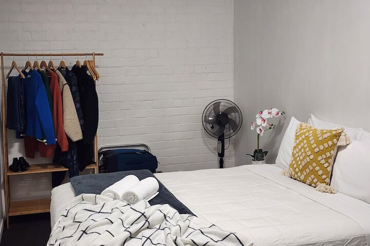 Room 45 of 123
