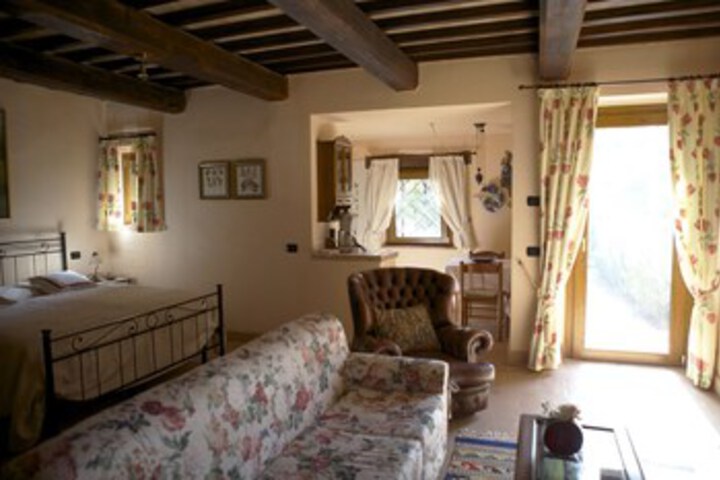 Room 34 of 40