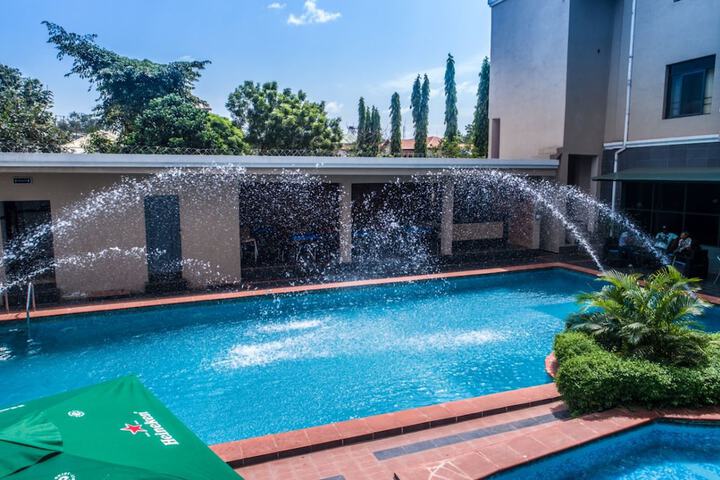 Pool 30 of 39