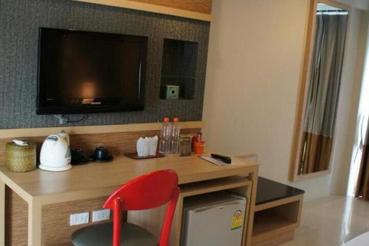 Room 12 of 49
