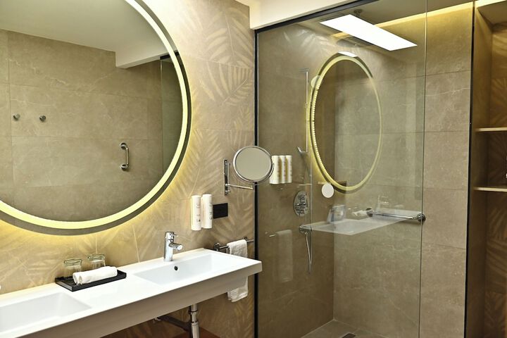 Clean Restrooms