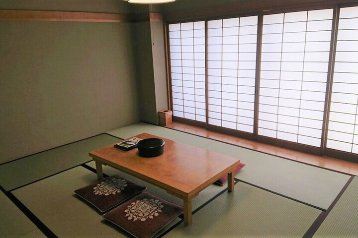 Room 10 of 54