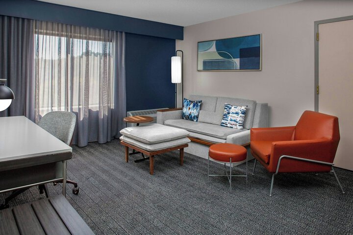 Room 26 of 48