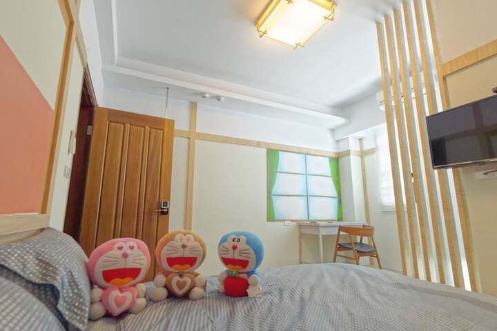 Room 6 of 6
