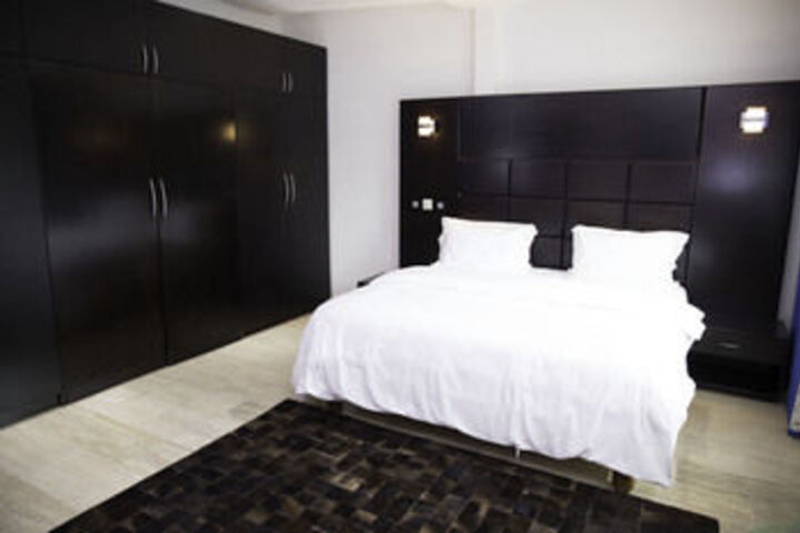 Room 15 of 26