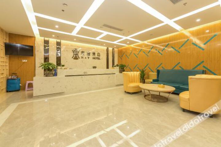Hotel Interior 14 of 32