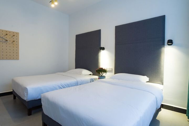 Room 6 of 41