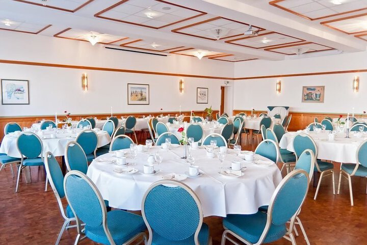 Dining Photos