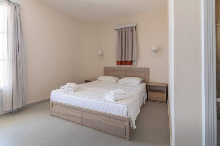 Room 103 of 238