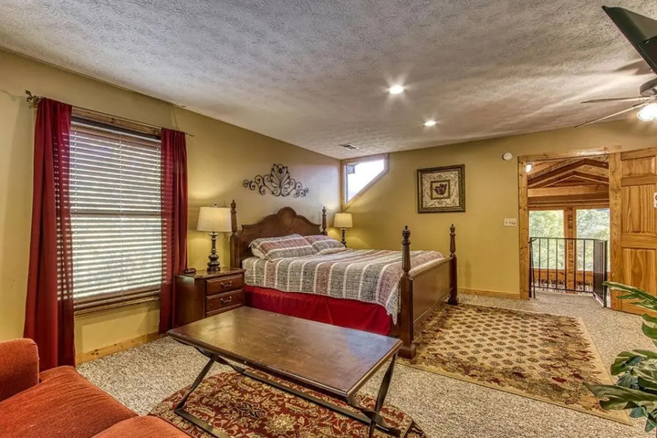 Room 4 of 22