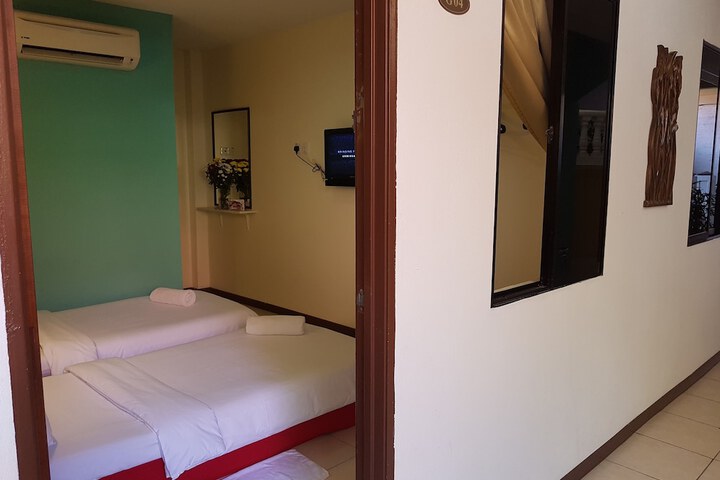 Room 22 of 73