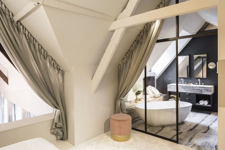 Room 20 of 39
