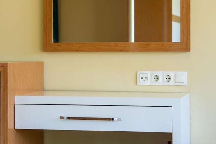 Room 13 of 13