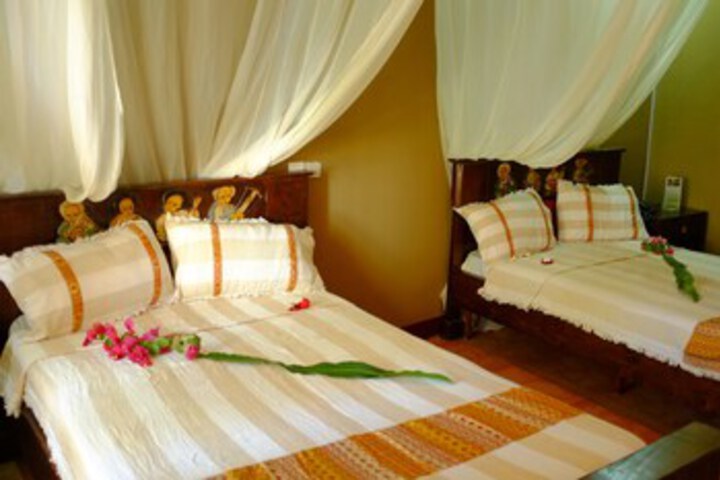 Room 50 of 74