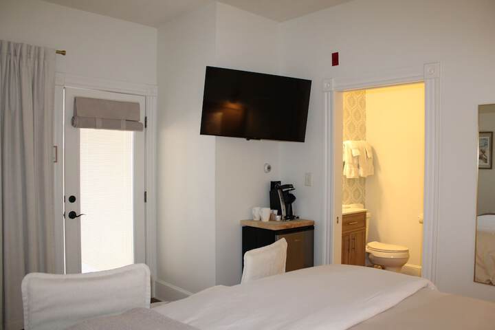 Room 40 of 73