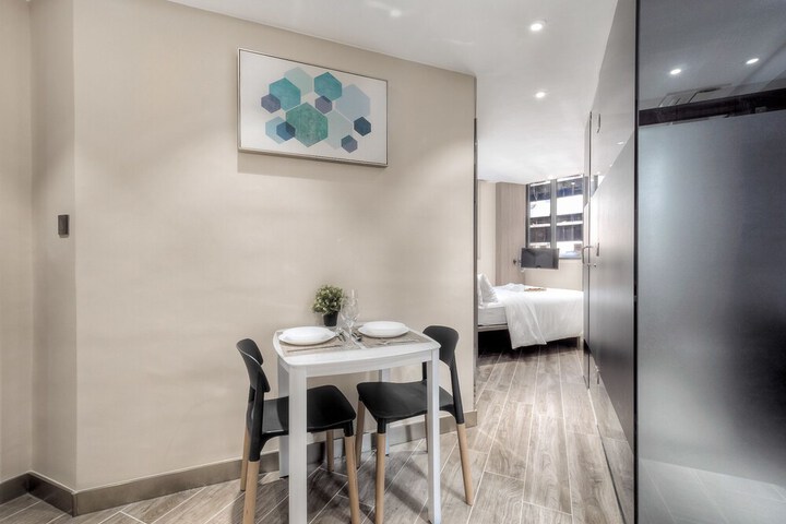 Room 9 of 21