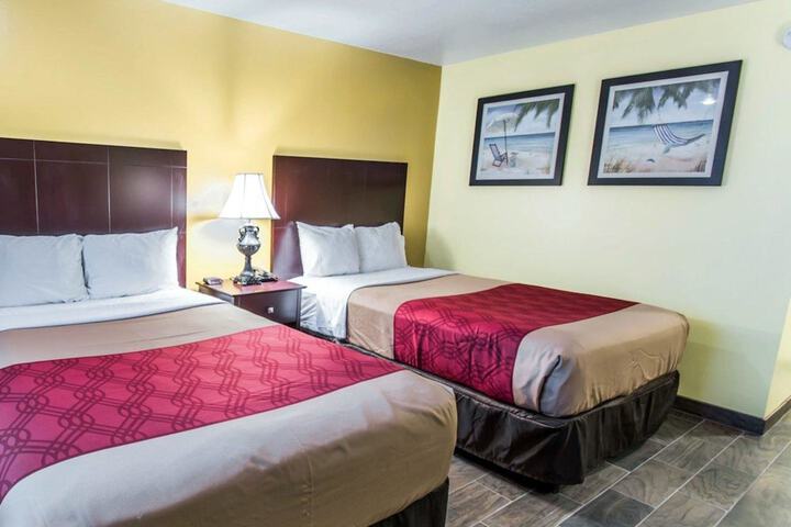 2 Double Beds (5 of 6)