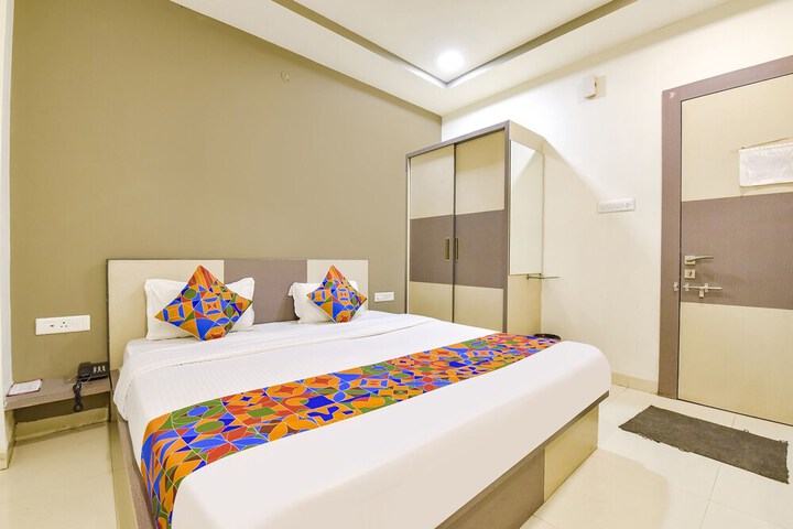 Room 8 of 35