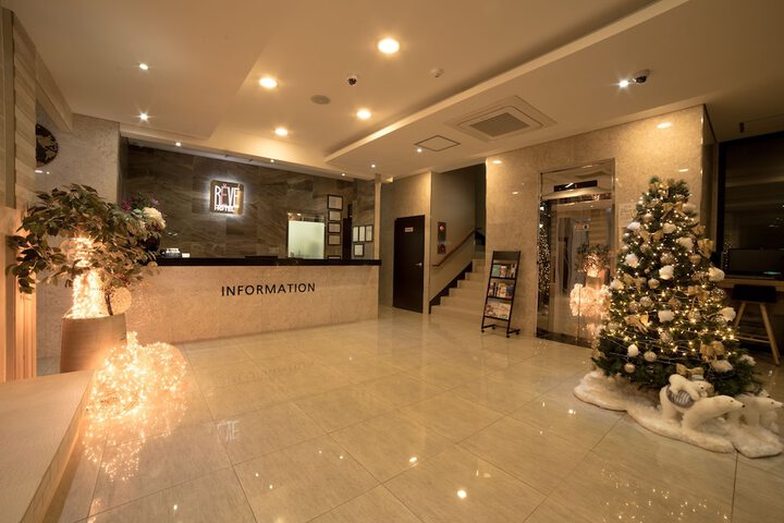 Lobby Entry