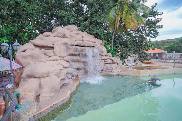 Pool 66 of 138