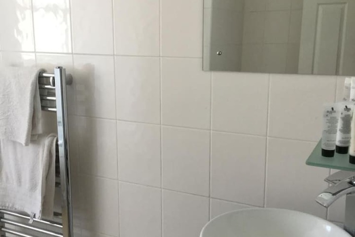 Room 14 of 34