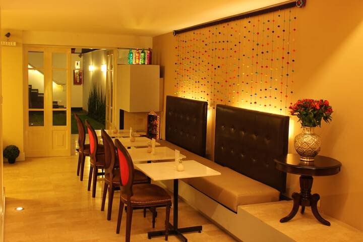 Dining 2 of 34