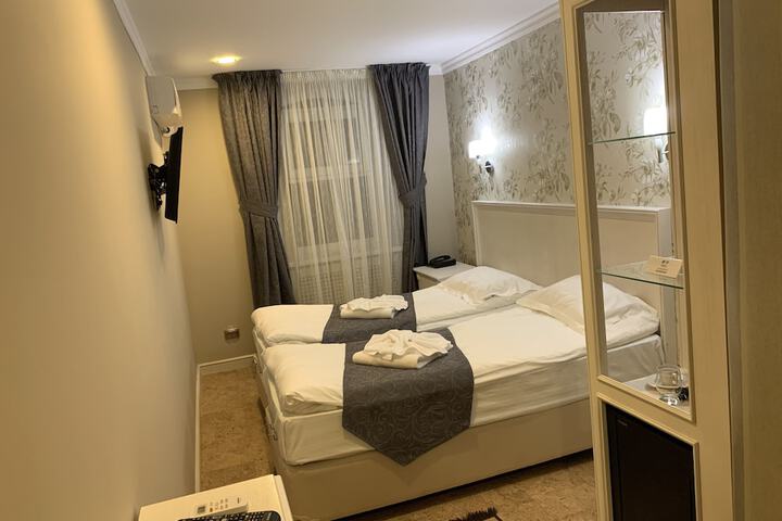 Room 60 of 126