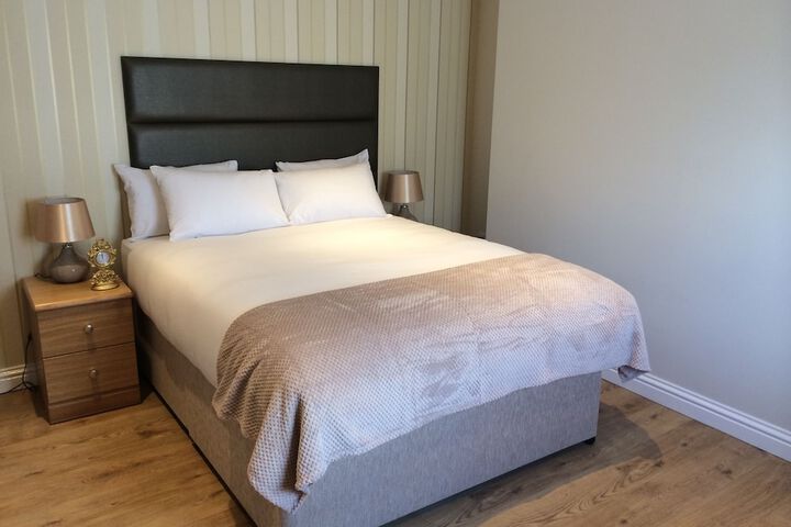 Room 14 of 64