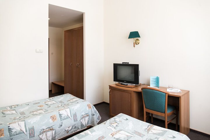 Room 8 of 62