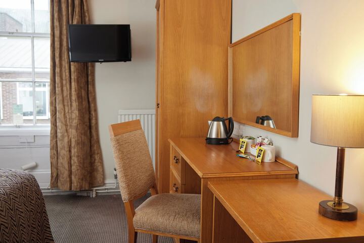 Room 11 of 47