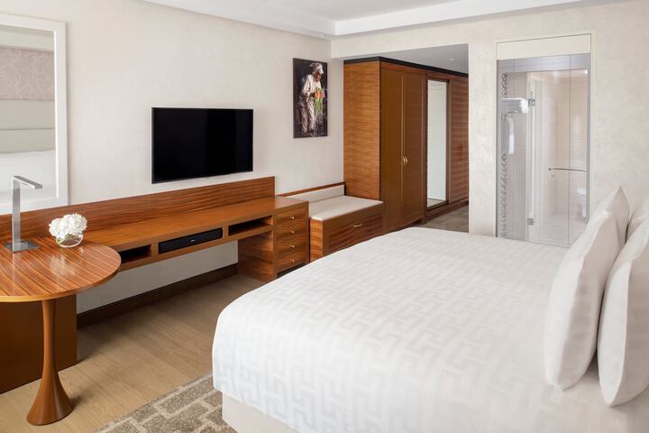 Room 36 of 181