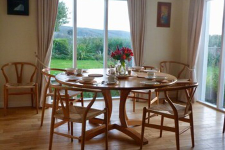 Dining 12 of 45