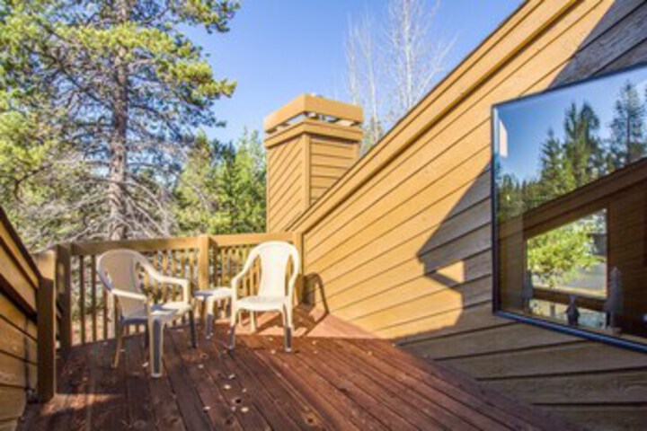 Terrace/Patio 5 of 43