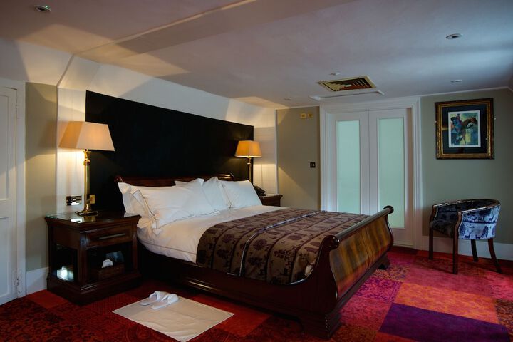 Room 9 of 59