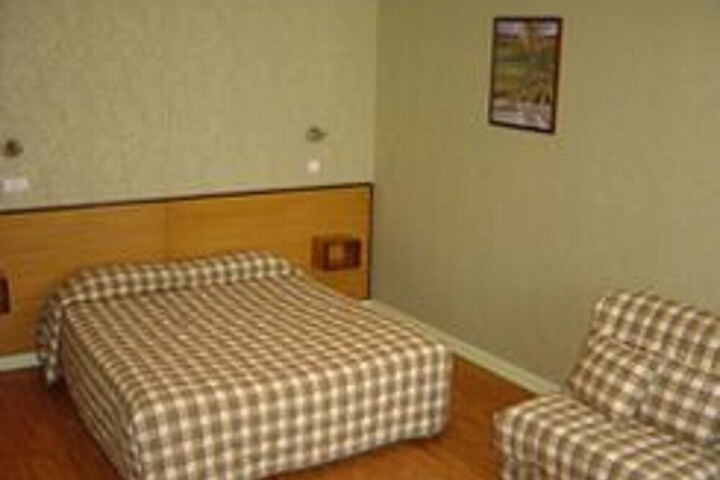 Room 4 of 58