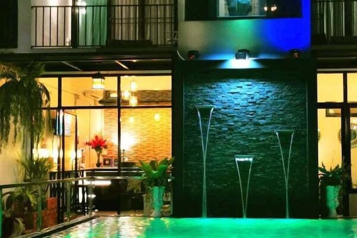 Pool 43 of 68