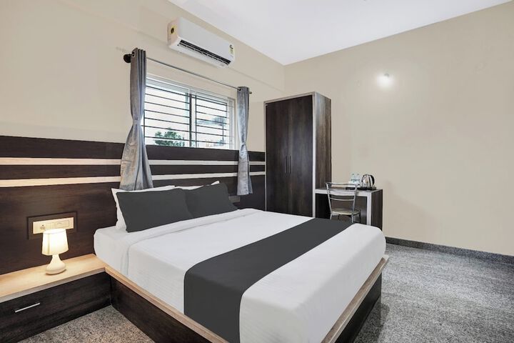 Room 17 of 33