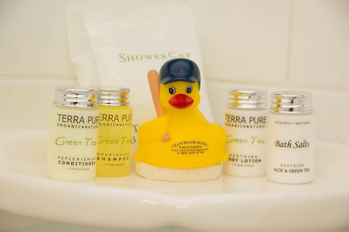 Bathroom amenities
