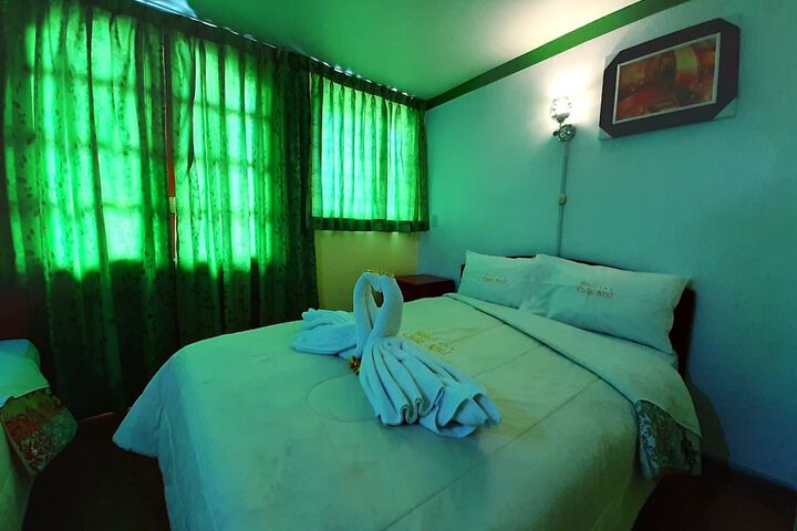 Room 12 of 17