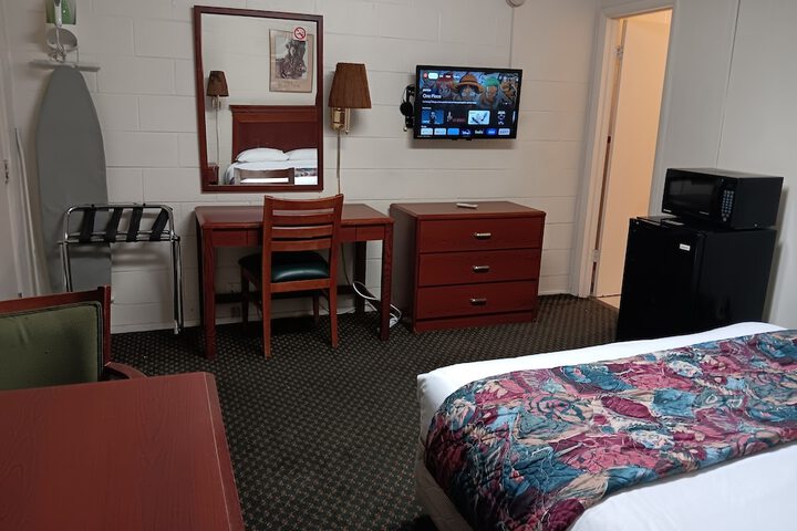 Room 12 of 20