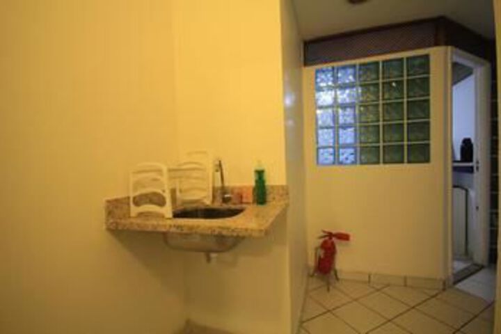Room 16 of 22